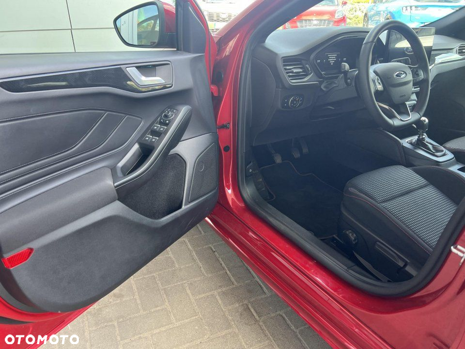 Ford Focus - 8