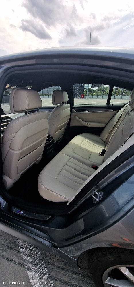 BMW Seria 5 530i GPF xDrive - 8