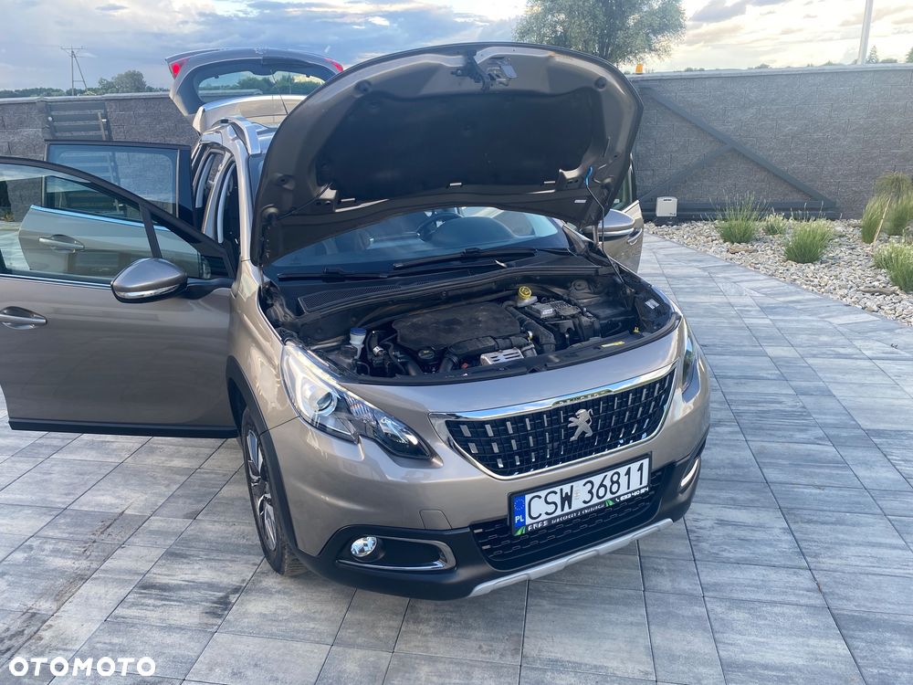 Peugeot 2008 PureTech 110 GPF Stop&Start EAT6 Allure - 21