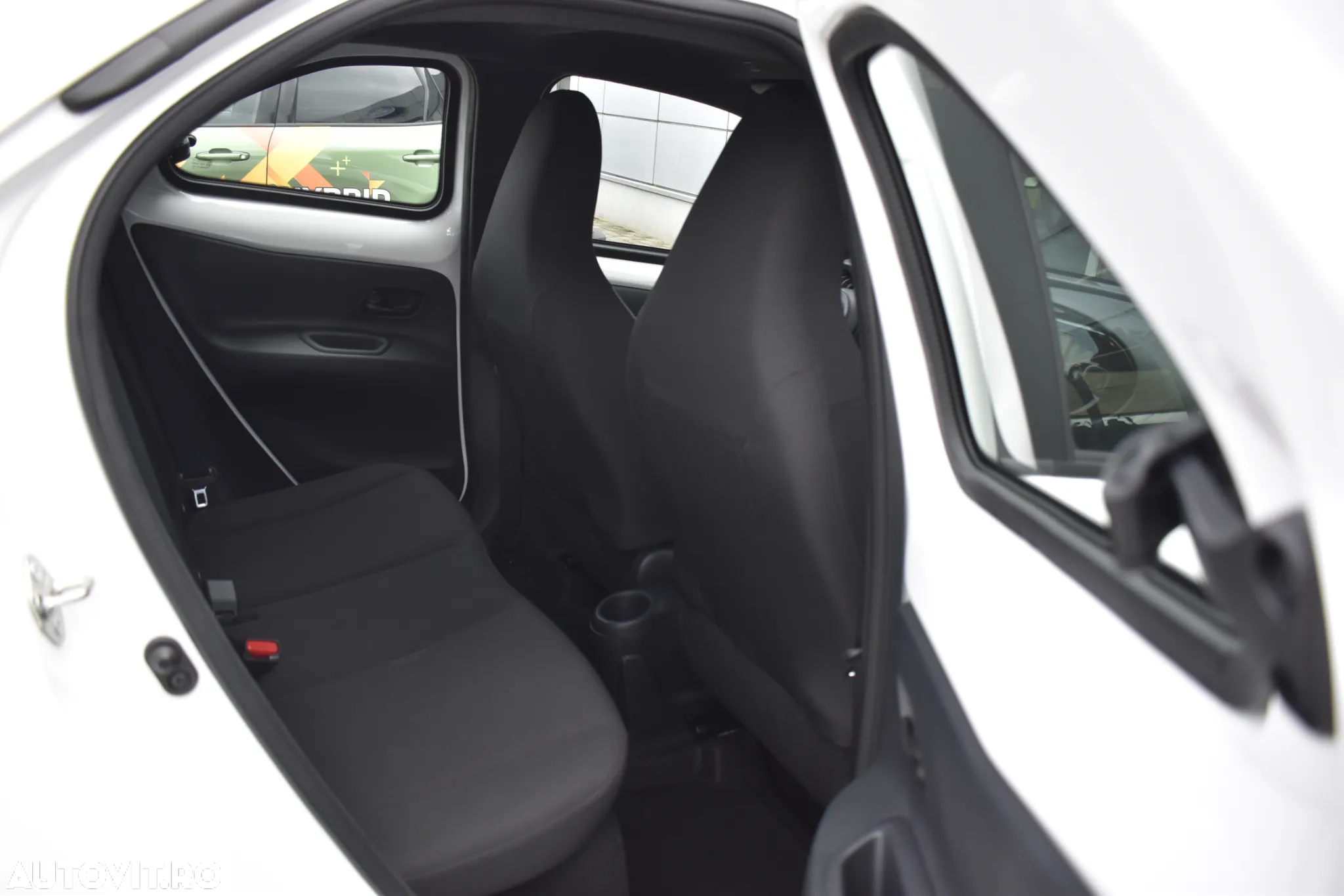 Toyota Aygo X 1.0l MT Active - 35