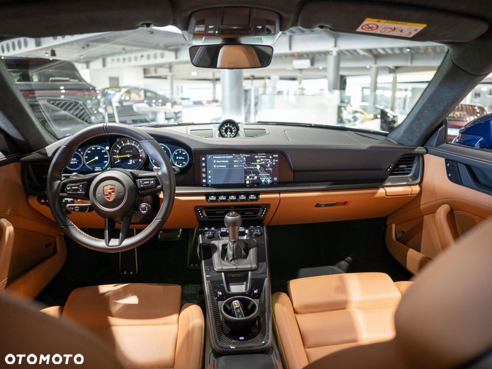 Porsche 911 GT3 Touring PDK - 26