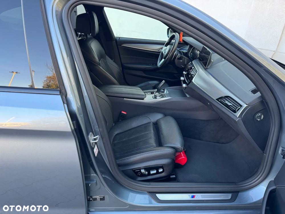 BMW Seria 5 520d xDrive M Sport sport - 34