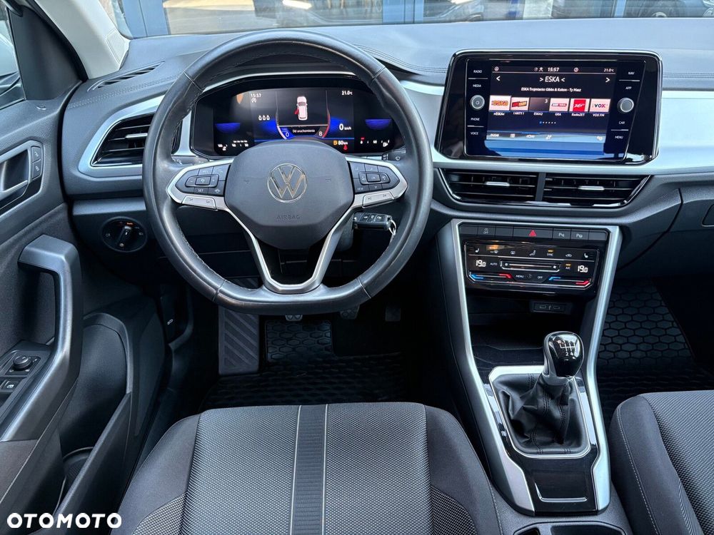 Volkswagen T-Roc - 10