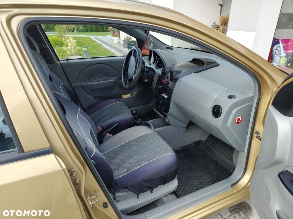 Daewoo Kalos - 6