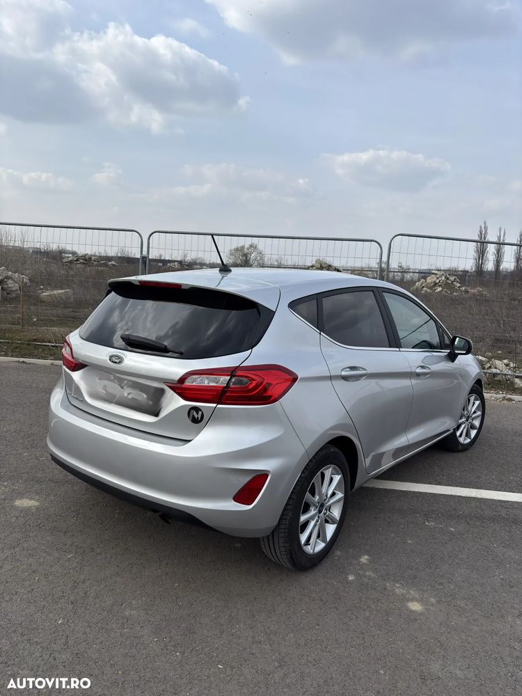 Ford Fiesta 1.0 EcoBoost Powershift Titanium - 4