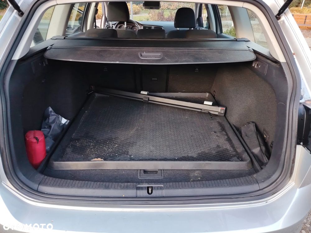 Volkswagen Golf - 27