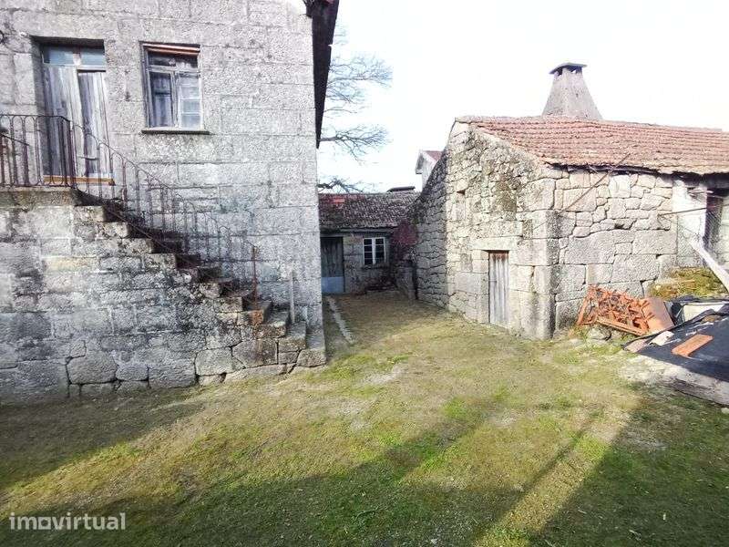 Casa com quintal - Grande imagem: 4/6