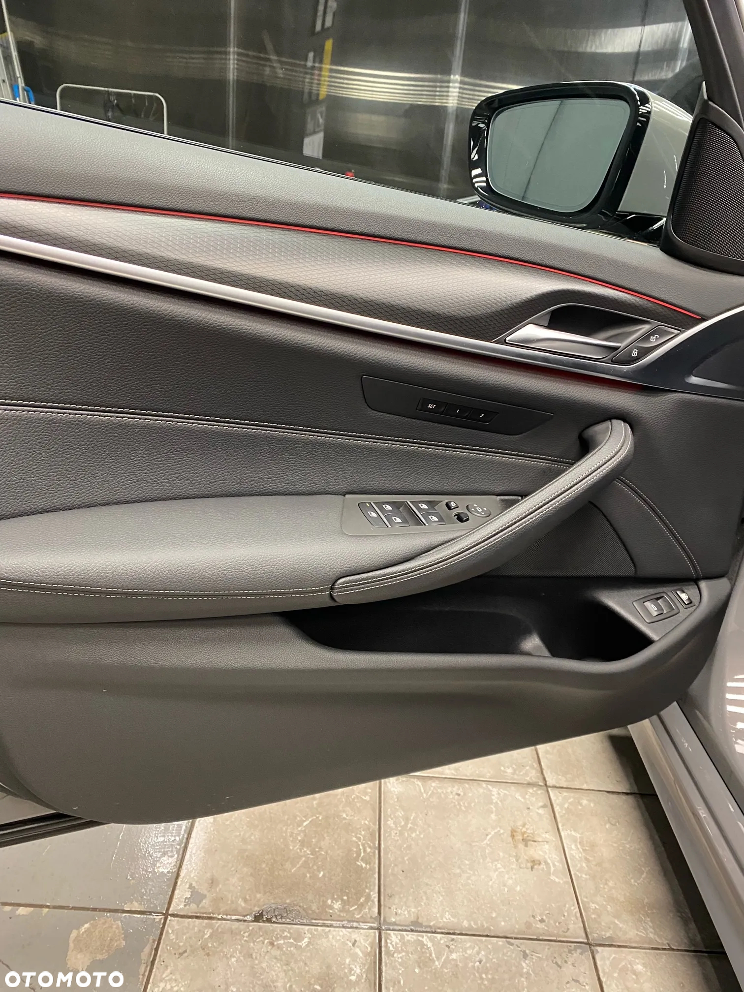 BMW Seria 5 530e xDrive M Sport sport - 4