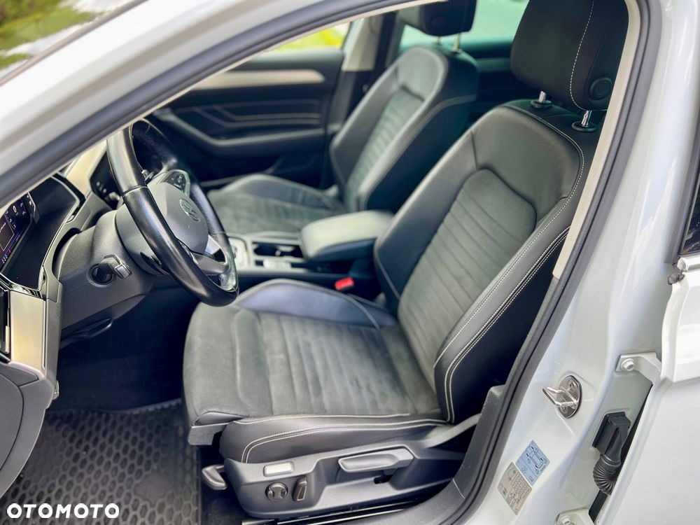 Volkswagen Passat 2.0 TDI EVO Elegance DSG - 16