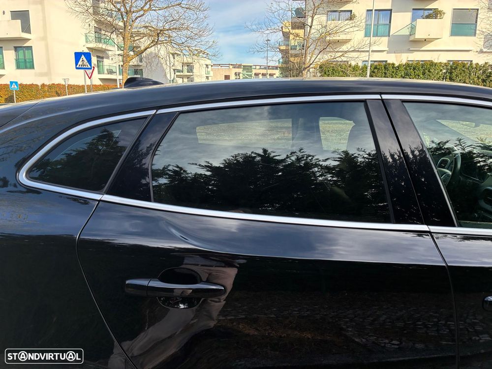 Volvo V40 2.0 D2 R-Design - 42