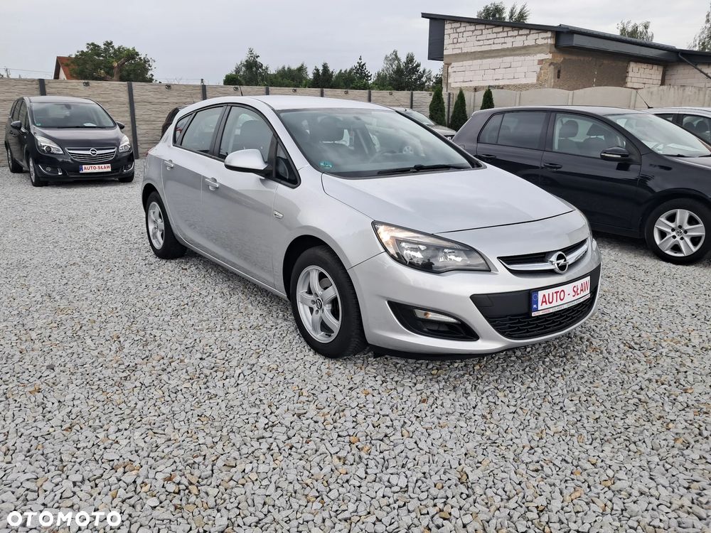 Opel Astra 1.6 Exklusiv - 2
