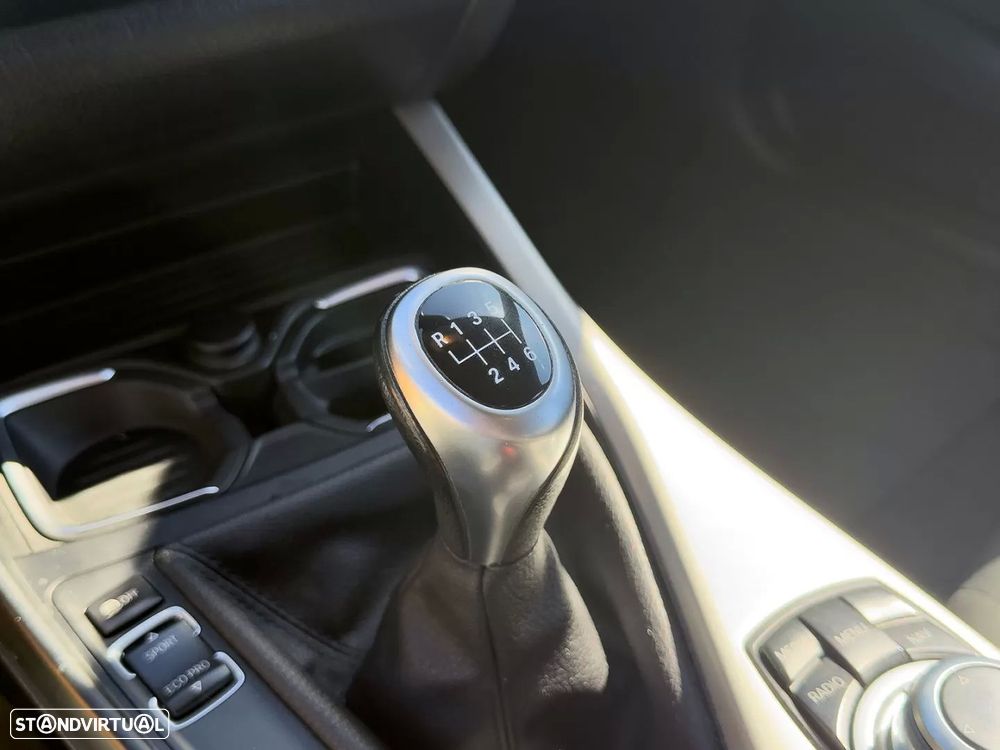 BMW 116 d EDynamics Line Urban - 19