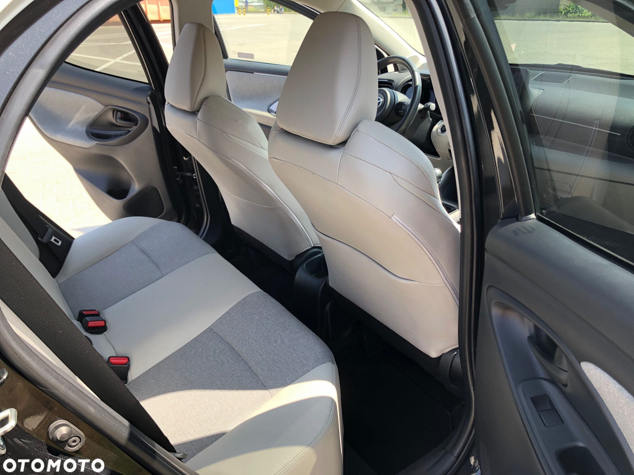 Toyota Yaris - 15