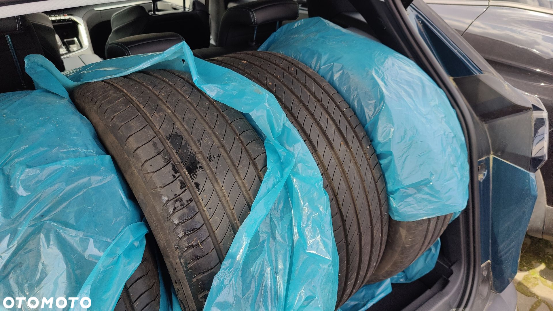 Peugeot 3008 1.2 PureTech Allure Pack S&S EAT8 - 29