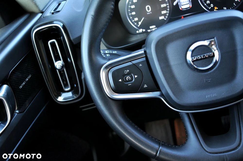 Volvo XC 40 T3 Inscription - 28