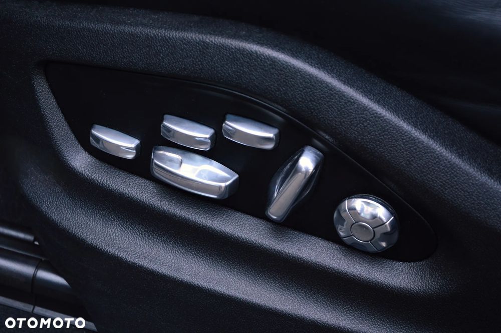 Porsche Cayenne Standard - 14