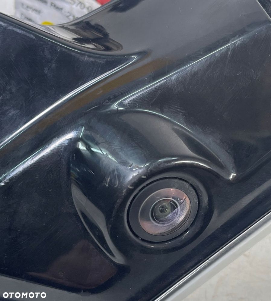 AUDI E-TRON LUSTERKO PRAWE PRZÓD - 5