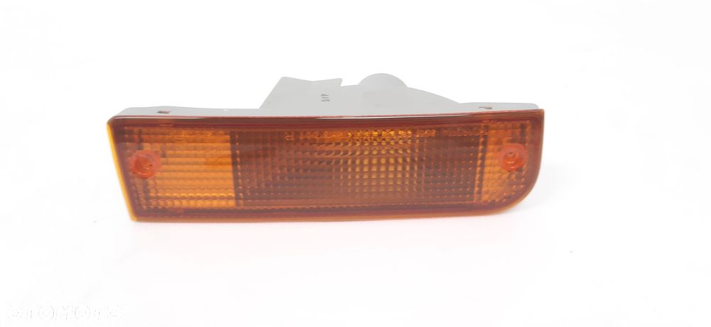 TOYOTA 4RUNNER I KIERUNKOWSKAZ ZDERZAKA PRAWY 81511-35070 - 3