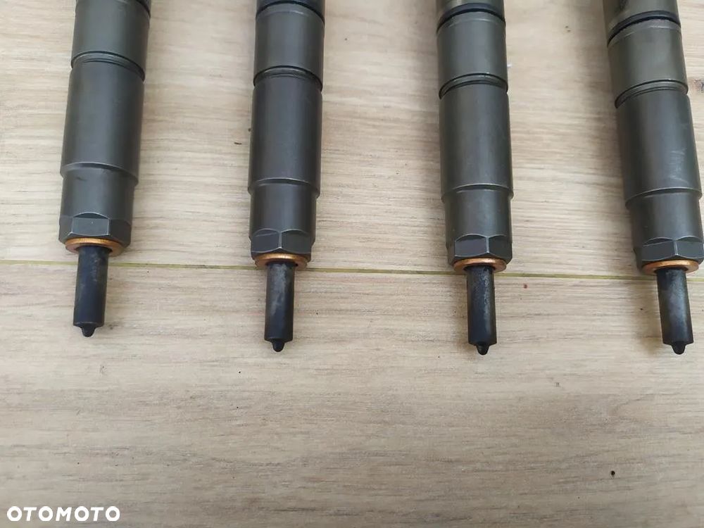 AUDI A8 D3 4.2 TDI WTRYSK WTRYSKIWACZ 057130277AD - 3