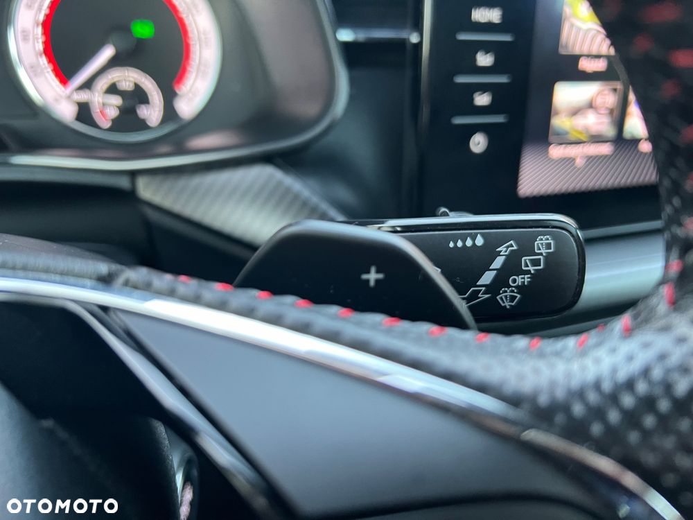 Skoda Kamiq 1.5 TSI Monte Carlo DSG - 33