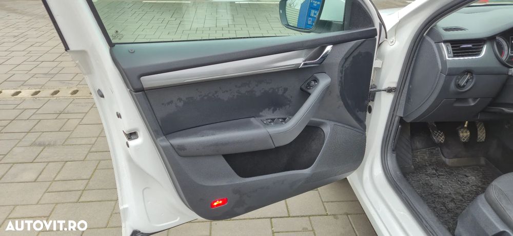 Skoda Octavia 2.0 TDI 4X4 Style - 10