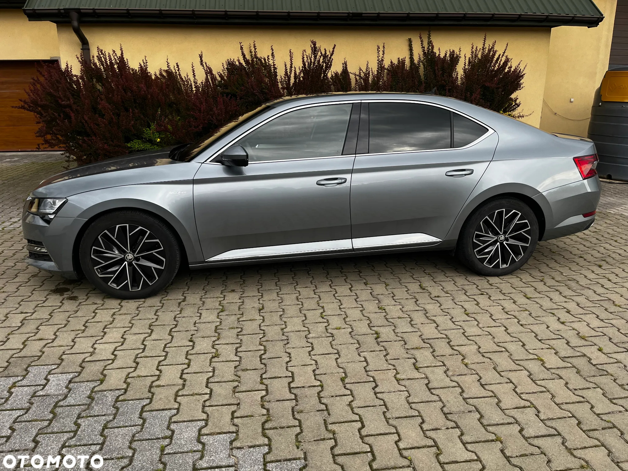 Skoda Superb 2.0 TDI 4x4 L&K DSG - 5
