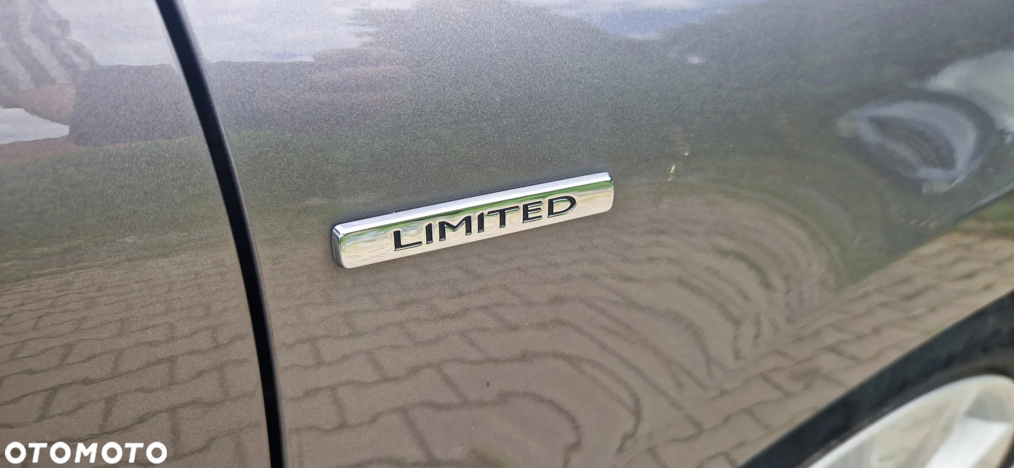 Renault Clio 1.2 16V Limited EU6 - 25