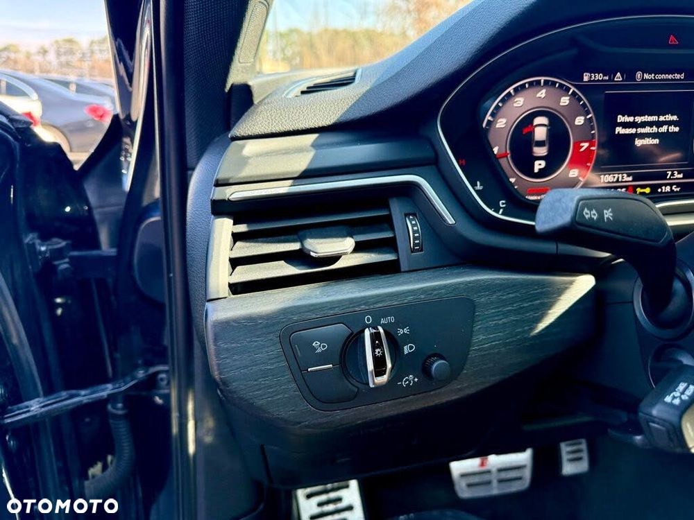 Audi A4 Limousine - 16