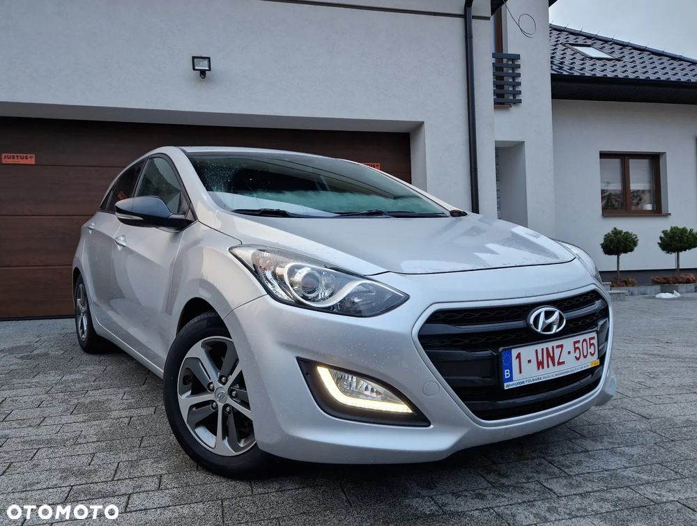 Hyundai i30 1.6 CRDI Passion Plus - 1