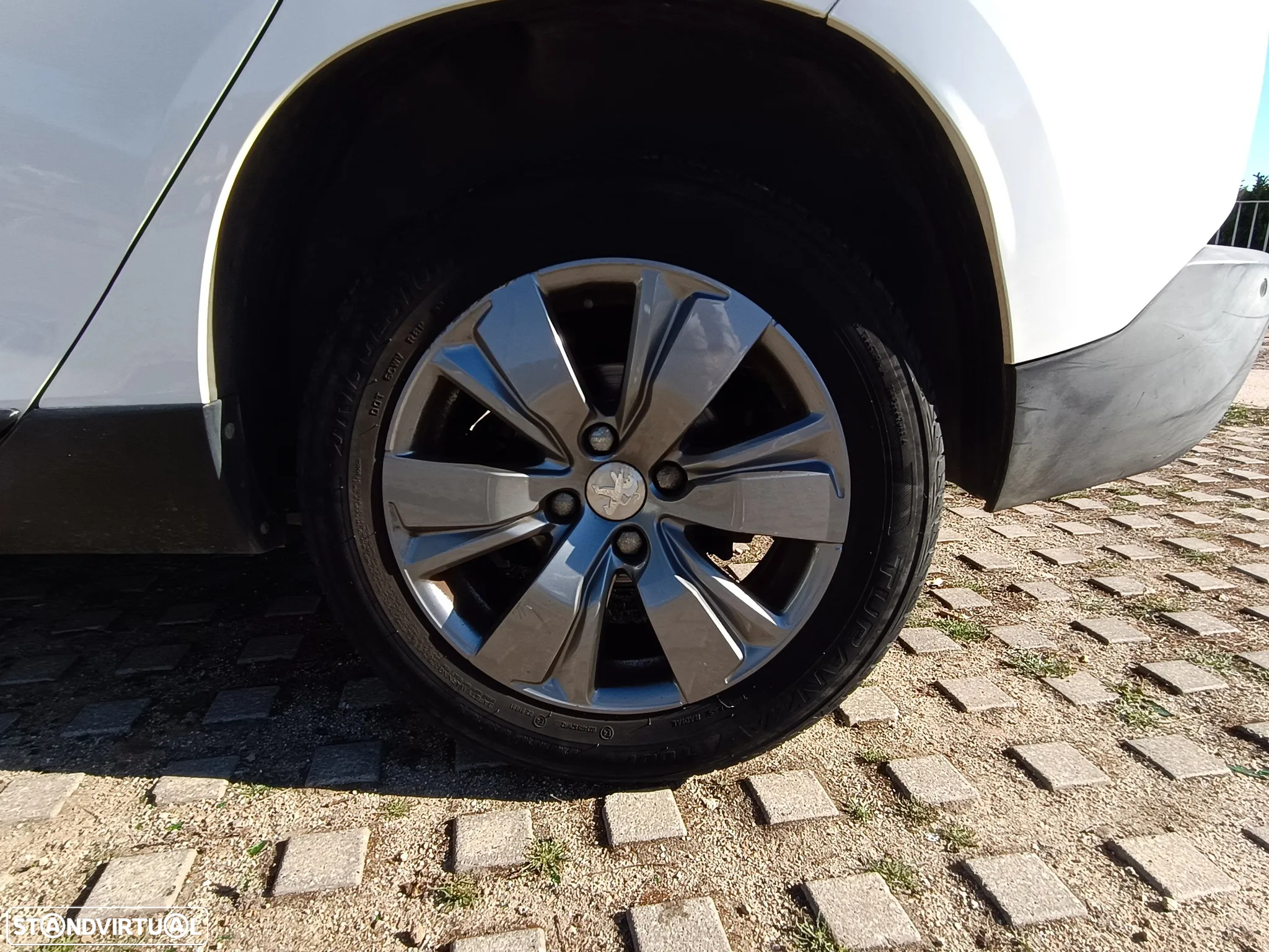 Peugeot 2008 1.6 BlueHDi Active - 18