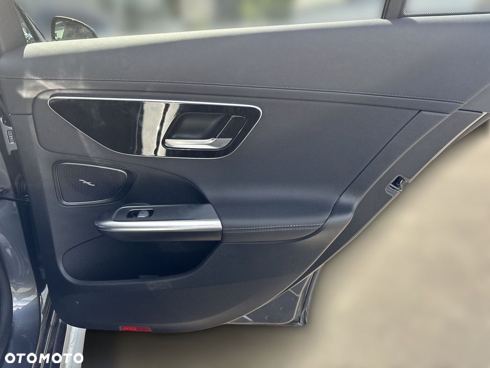 Mercedes-Benz Klasa C - 23