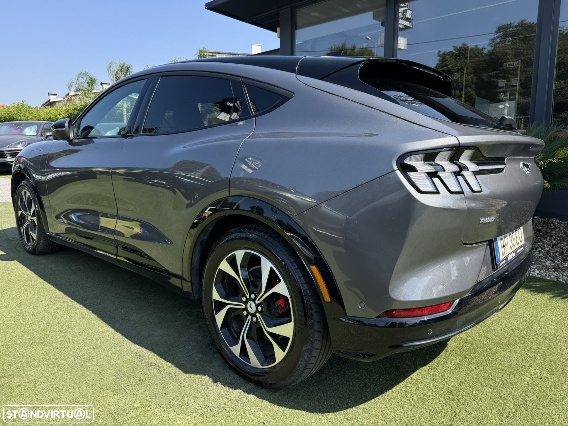 Ford Mustang Mach-E 72.6 kWh Premium AWD - 15