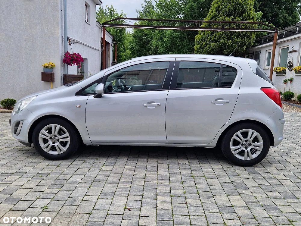 Opel Corsa 1.2 16V Edition 150 - 6