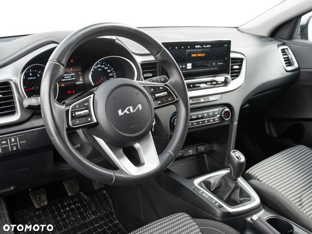Kia Ceed 1.5 T-GDI M - 7
