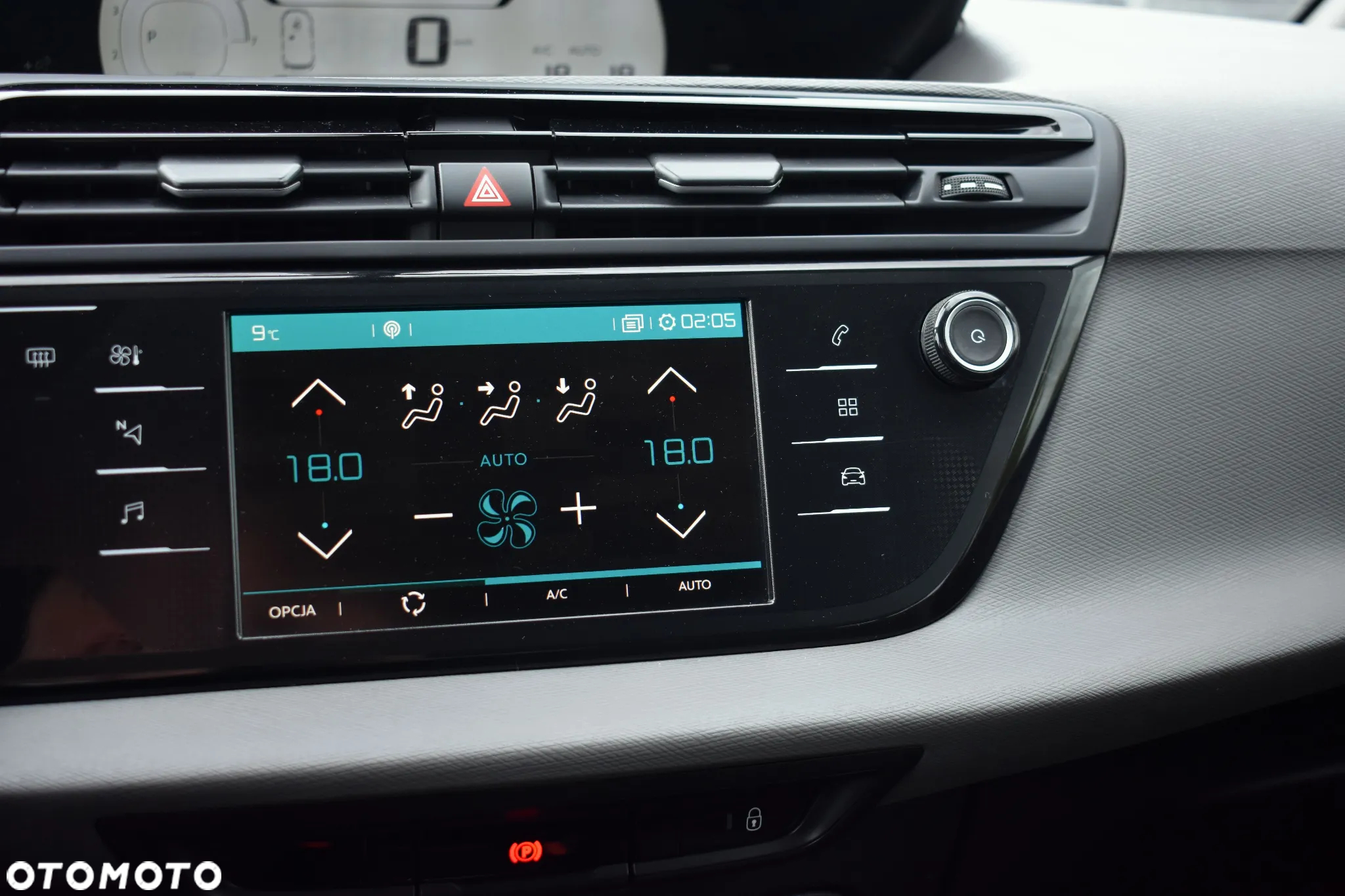 Citroën C4 SpaceTourer PureTech 130 Stop&Start EAT8 SELECTION - 28