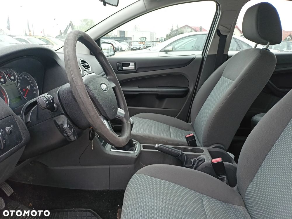 Ford Focus - 8