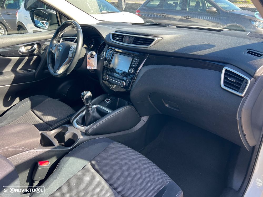 Nissan Qashqai 1.5 dCi Tekna Premium - 24