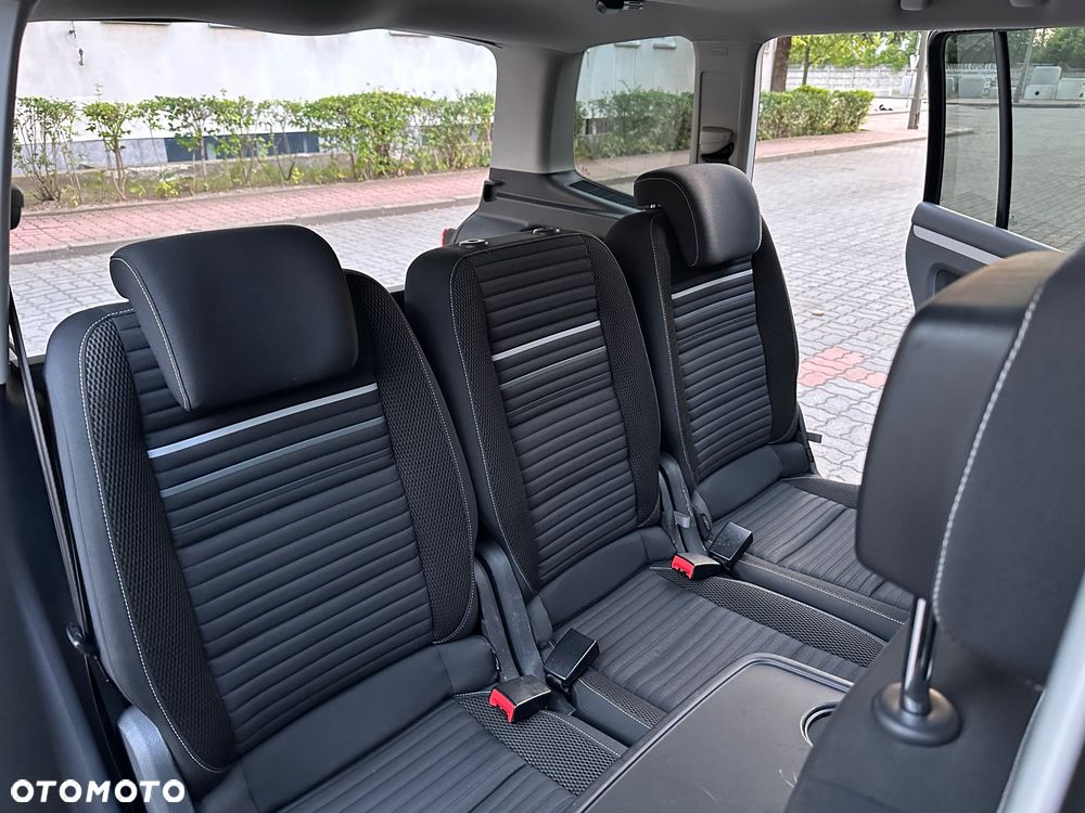 Volkswagen Touran 2.0 TDI DPF DSG Cup - 16