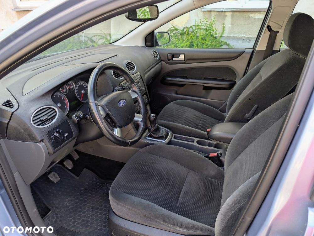 Ford Focus - 8