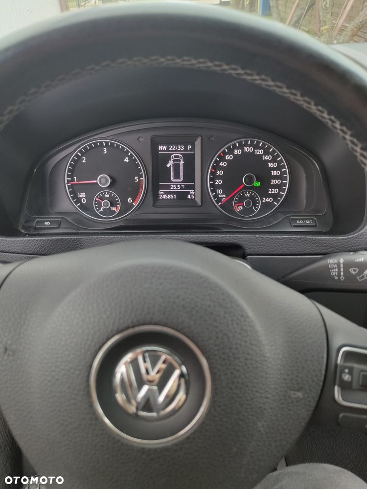 Volkswagen Multivan - 15