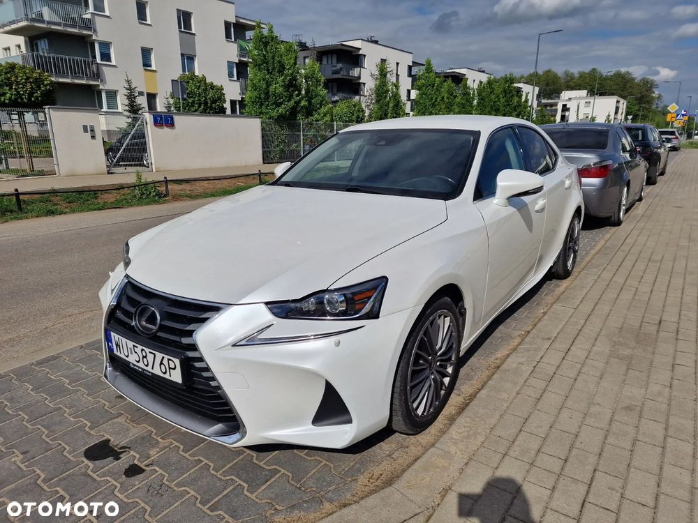 Lexus IS 300h Elegance - 31