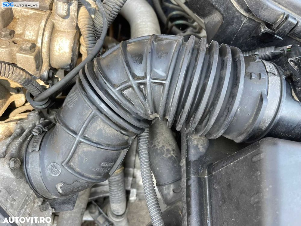 Furtun Conducta Tub Admisie Aer Volvo V70 2.4 i 1996 - 2000 Cod 8649258 - 1