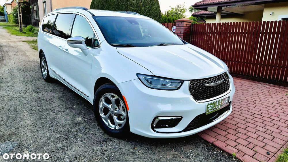 Chrysler Pacifica - 9