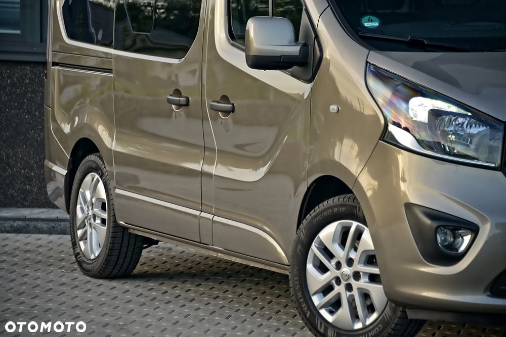 Opel Vivaro - 11