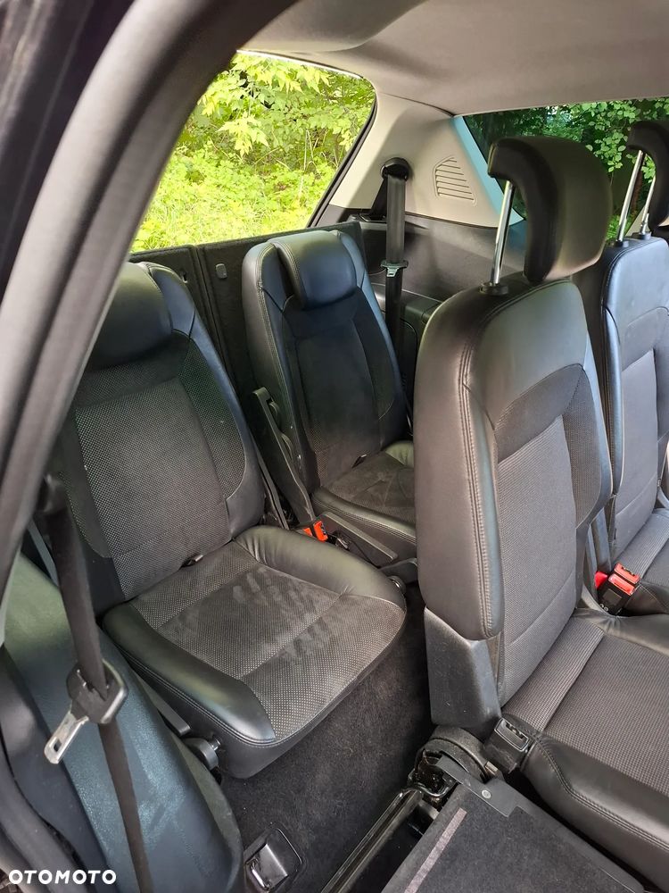 Ford S-Max - 15