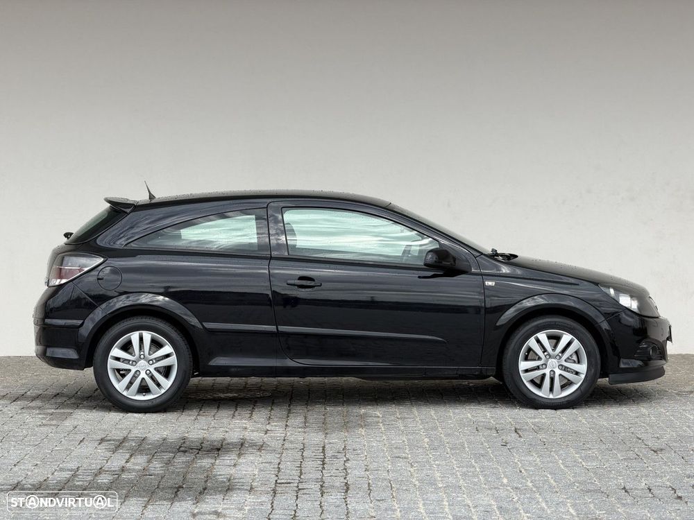Opel Astra GTC 1.7 CDTI - 4