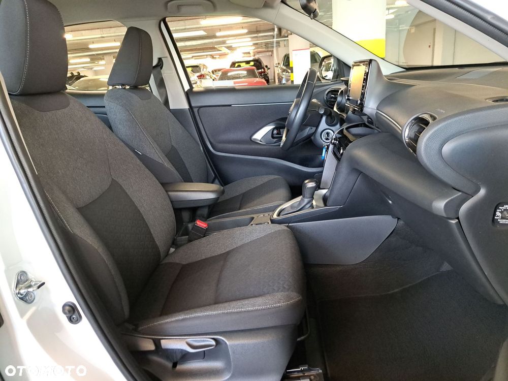 Toyota Yaris Cross Hybrid 1.5 Comfort - 16