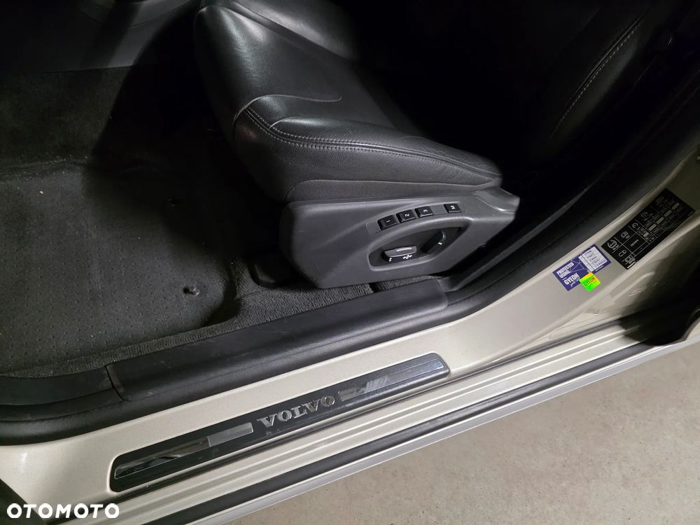 Volvo V60 T5 Drive-E Summum - 19