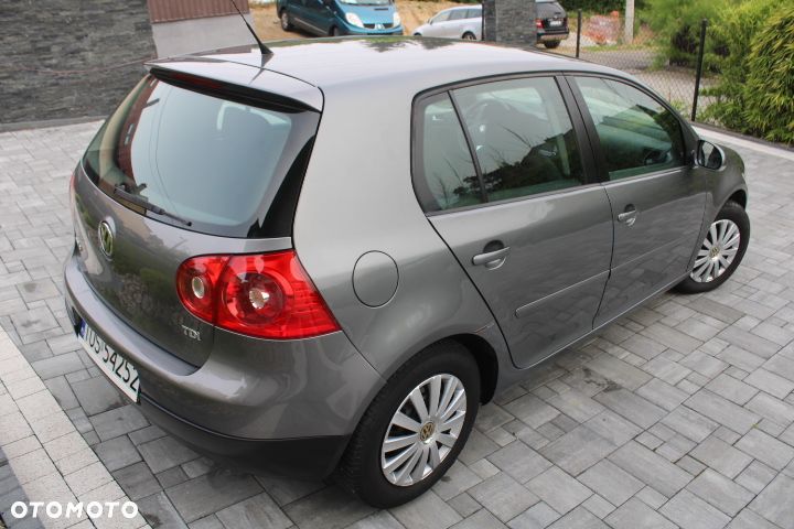 Volkswagen Golf 1.9 TDI Comfortline - 27