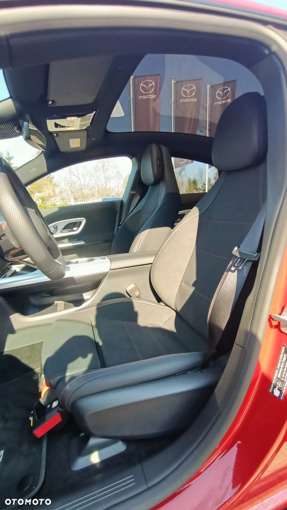Mercedes-Benz CLA 200 mHEV 8G-DCT - 10
